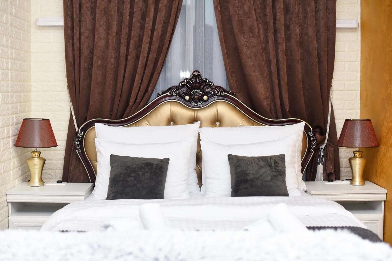 Hotel Palace เวลิคา คลาดูชา ภายนอก รูปภาพ